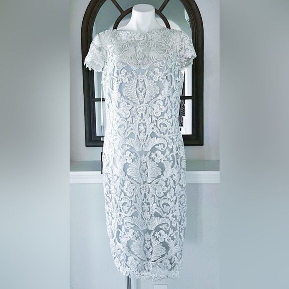 Tadashi Shoji Corded Lace Dress in Silver, NWT, Size 16 - Picture 2 of 8
